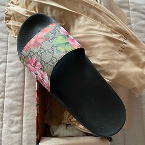 Gucci Slides, brand new, in original box and packaging.